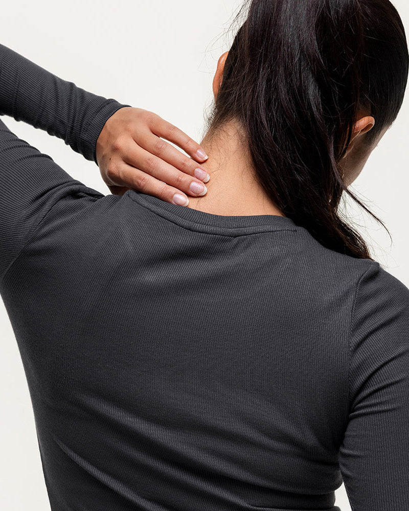 Long Sleeve Workout Tee - Washed Black