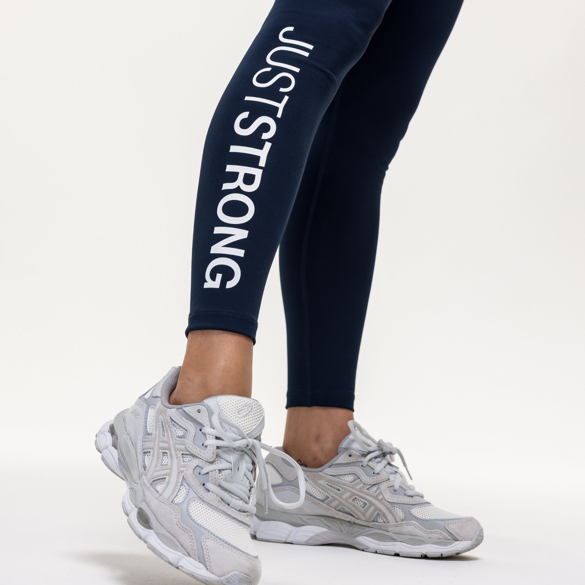 Motion Essential Leggings - Navy